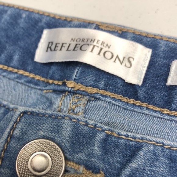 LIKE NEW NORTHERN REFLECTIONS EVERYDAY SLIM JEANS 10/30x27 ⭐️ - Picture 2 of 11